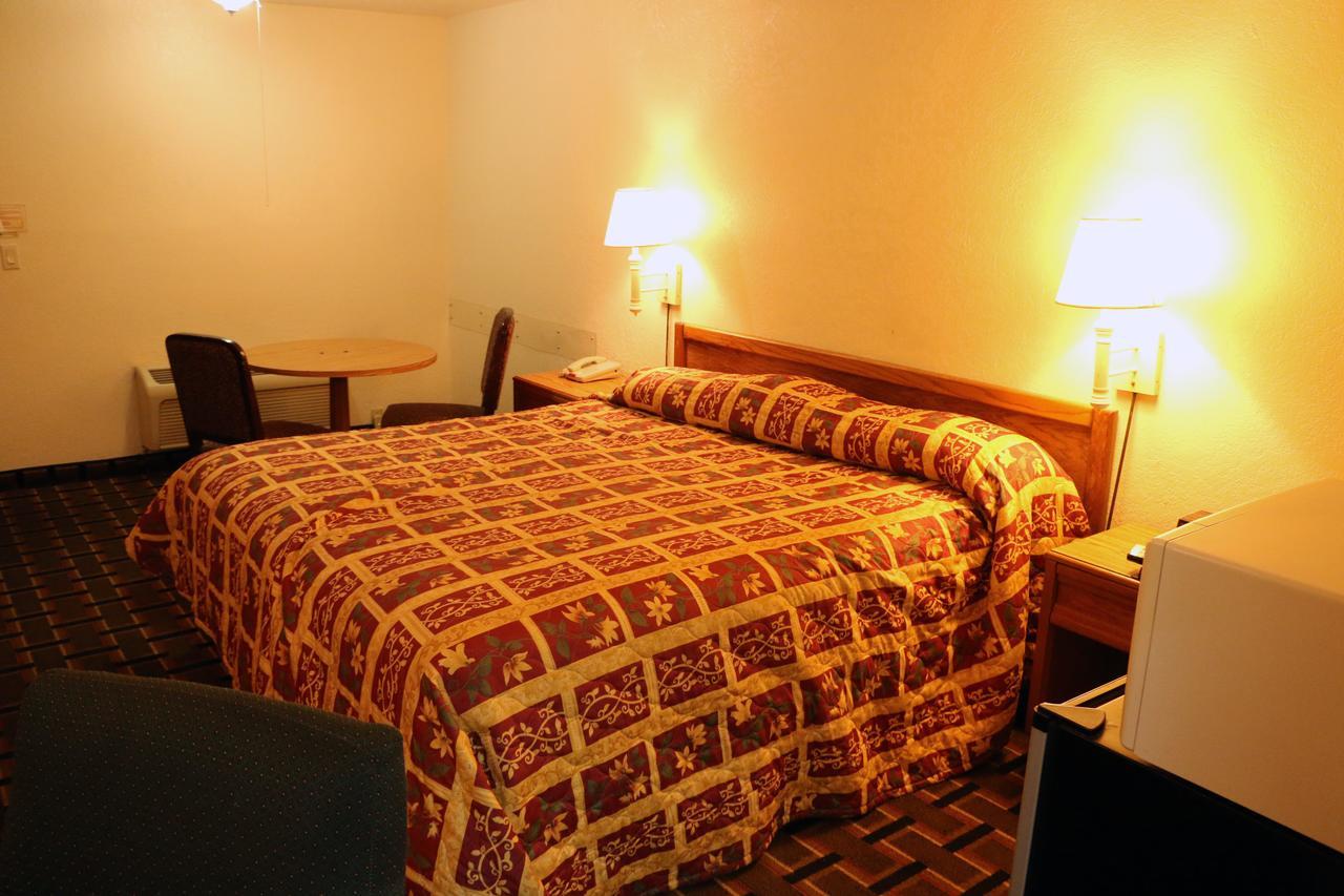 Bed Ford Inn Erie Extérieur photo