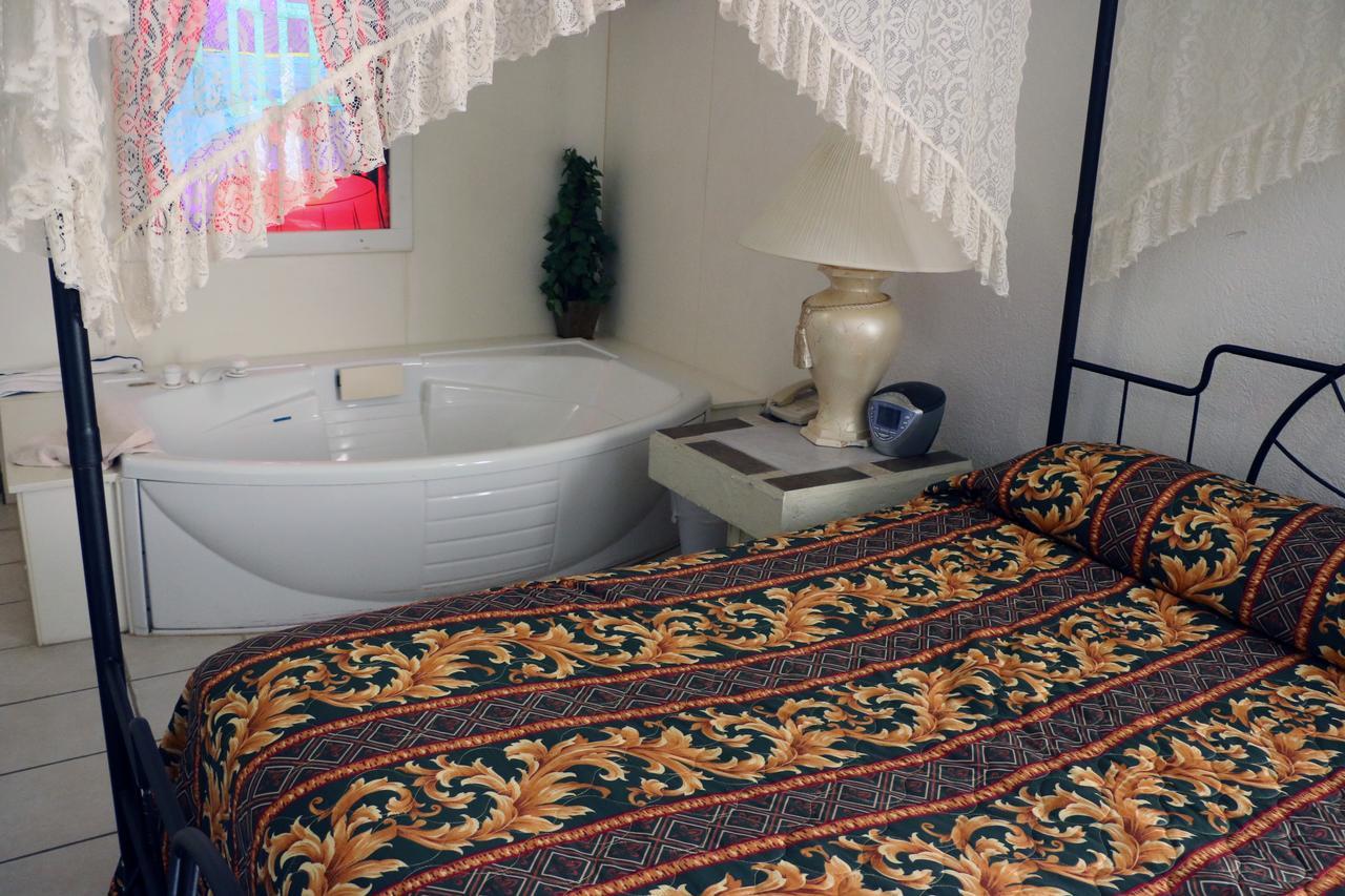 Bed Ford Inn Erie Extérieur photo